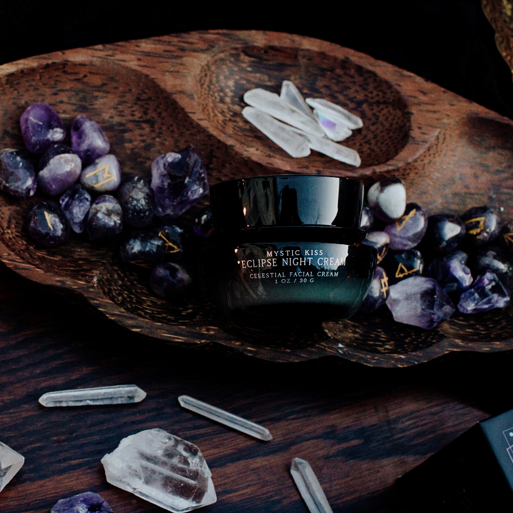 Mystic Kiss Eclipse Night Cream