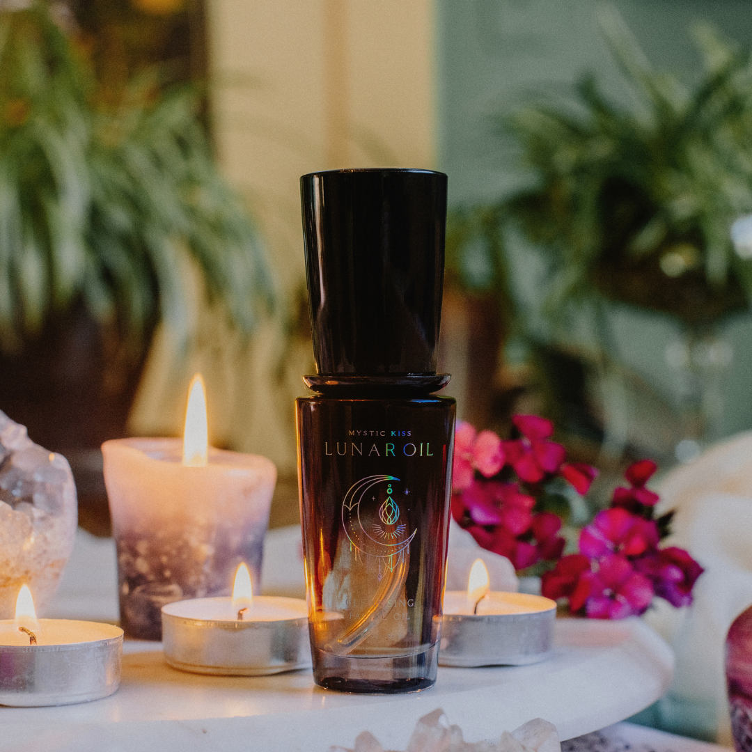Mystic Kiss Lunar Oil - FREE SAMPLE